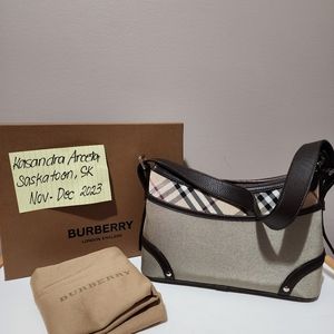 ❌️SOLD❌️Burberry Vintage Small Shoulder Bag